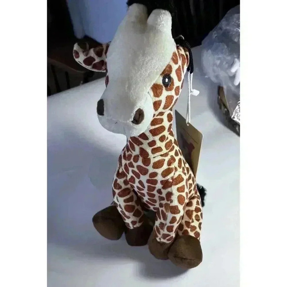 New Plush Farting Giraffe Toy - Picture 3 of 5